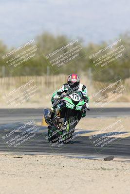 media/Jan-15-2026-Racers Edge (Thu) [[dfebeb70ab]]/2-A Group/Session 5 Turn 2/